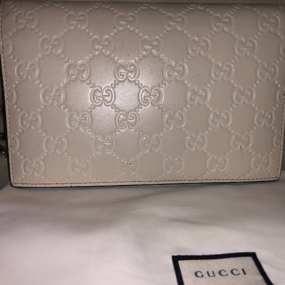SOLD ♥ Authentic Gucci off-white GUCCI chain bag - Picture 2 of 9